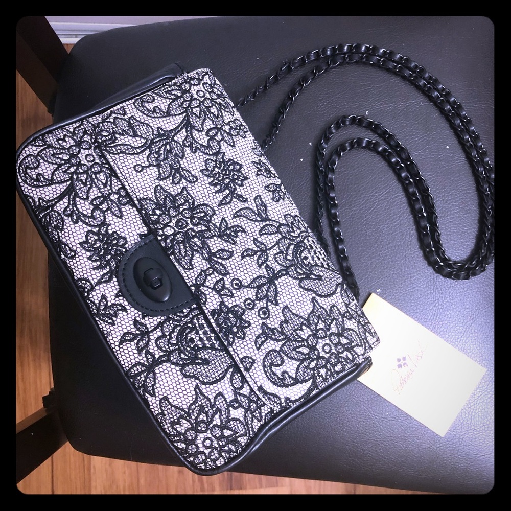 Authentic Patricia Nash shoulder/crossbody bag.